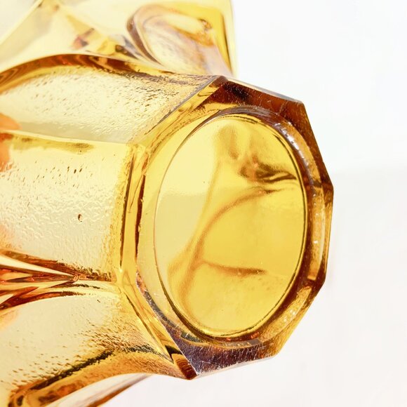 Vintage Amber Glass Vase / Candy Dish with Scallop Edge Design - Picture 8 of 8